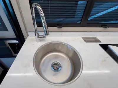 2027 Tiffin Motorhomes Wayfarer photo 9