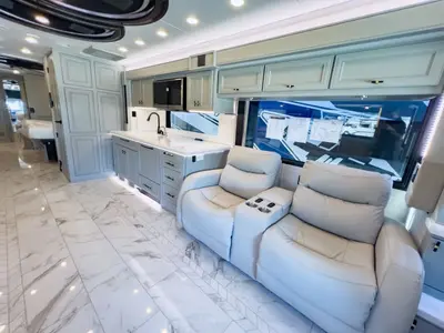 2027 Tiffin Motorhomes Allegro BUS photo 6
