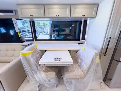 2027 Tiffin Motorhomes Allegro BUS photo 16