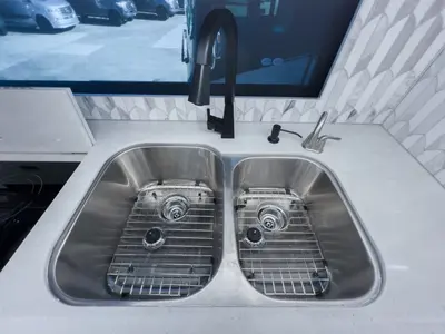 2027 Tiffin Motorhomes Allegro BUS photo 9