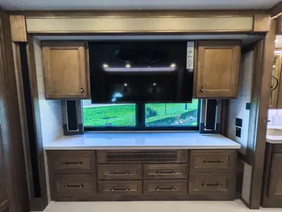 2027 Tiffin Motorhomes Allegro BUS photo 22