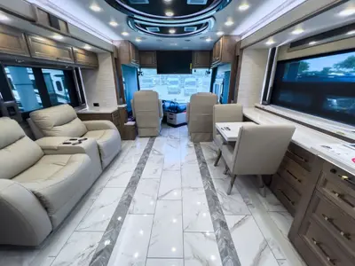 2027 Tiffin Motorhomes Allegro BUS photo 3