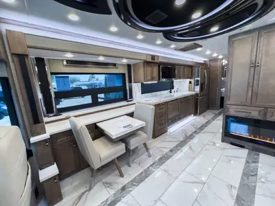 2027 Tiffin Motorhomes Allegro BUS photo 6