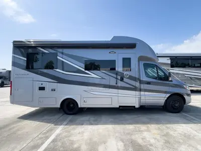 2027 Tiffin Motorhomes Wayfarer photo 27