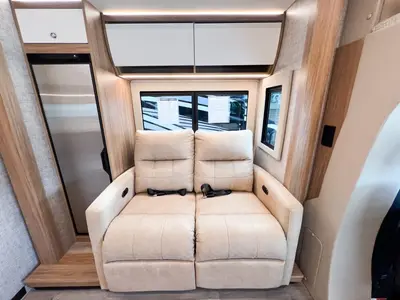 2027 Tiffin Motorhomes Wayfarer photo 14