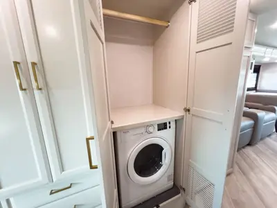 2027 Fleetwood Fortis photo 22