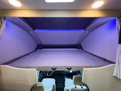 2027 Thor Motor Coach Omni photo 4