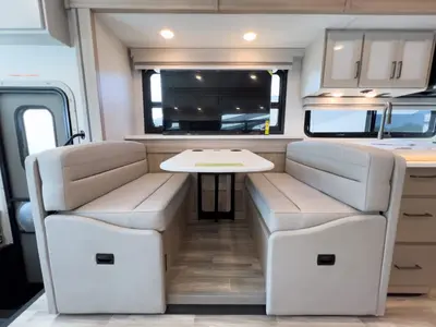 2027 Thor Motor Coach Windsport photo 7