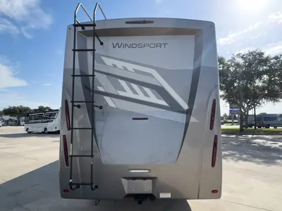 2027 Thor Motor Coach Windsport photo 27