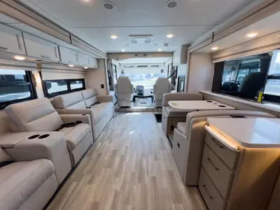2027 Thor Motor Coach Windsport photo 3