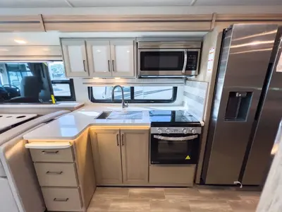 2027 Thor Motor Coach Windsport photo 8