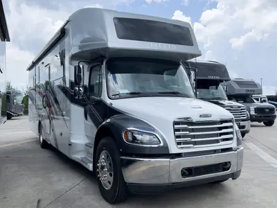 New 2027 Tiffin Motorhomes Allegro BAY 34DB