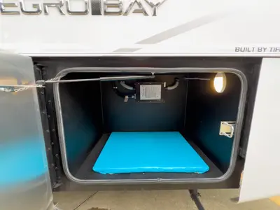 2027 Tiffin Motorhomes Allegro BAY photo 27