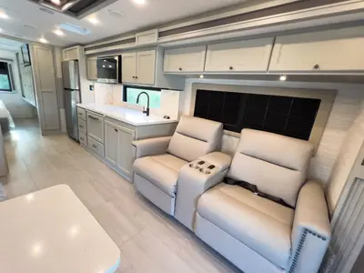 2027 Tiffin Motorhomes Allegro BAY photo 6