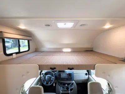 2027 Thor Motor Coach Chateau photo 4