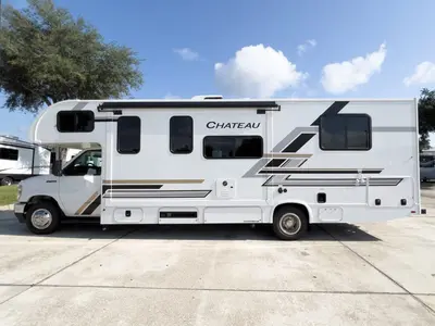 2027 Thor Motor Coach Chateau photo 20