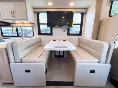 2027 Thor Motor Coach Chateau photo 7