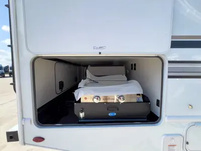 2027 Thor Motor Coach Chateau photo 30