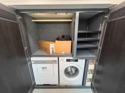2027 Fleetwood Discovery LXE photo 25