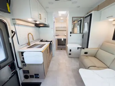 2027 Thor Motor Coach Chateau Sprinter photo 5