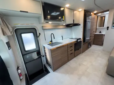 2027 Thor Motor Coach Chateau Sprinter photo 6