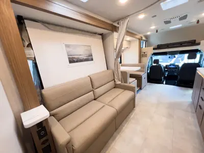 2027 Thor Motor Coach Chateau Sprinter photo 14
