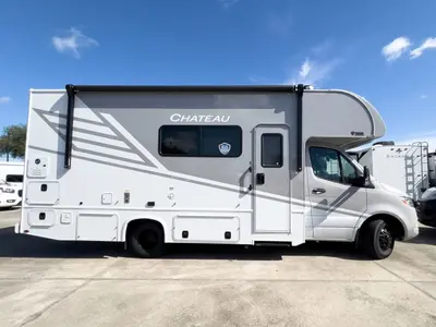 2027 Thor Motor Coach Chateau Sprinter photo 27