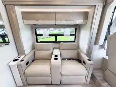 2027 Thor Motor Coach Vegas photo 13