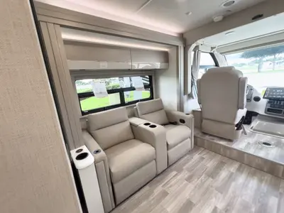 2027 Thor Motor Coach Vegas photo 12