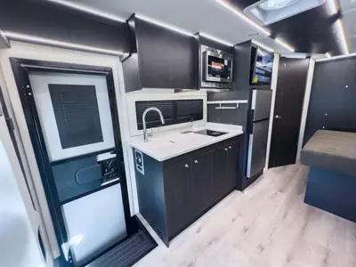 2027 Tiffin Motorhomes Wayfarer photo 6
