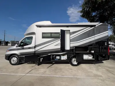 2027 Tiffin Motorhomes Wayfarer photo 22