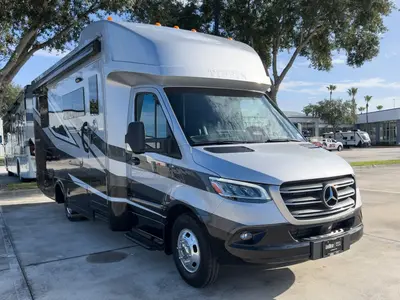New 2027 Tiffin Motorhomes Wayfarer 25 PW
