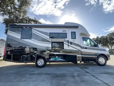 2027 Tiffin Motorhomes Wayfarer photo 24