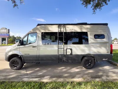 2027 Tiffin Motorhomes GH2 photo 16