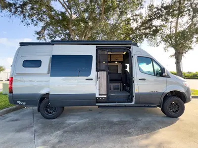 2027 Tiffin Motorhomes GH2 photo 18