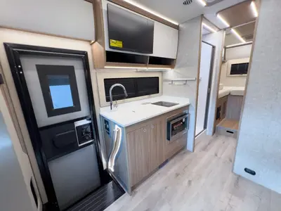 2027 Tiffin Motorhomes Wayfarer photo 6