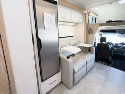 2027 Thor Motor Coach Chateau Sprinter photo 13