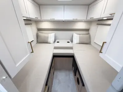 2027 Thor Motor Coach Chateau Sprinter photo 18