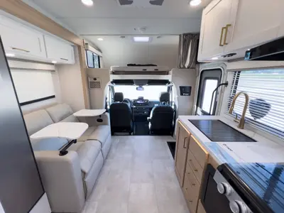 2027 Thor Motor Coach Chateau Sprinter photo 3
