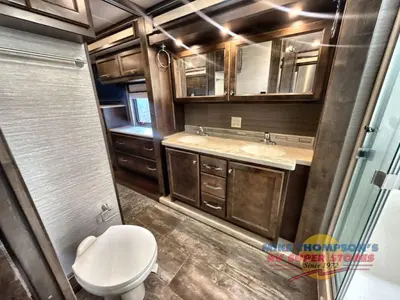 2020 Tiffin Motorhomes Allegro RED photo 42