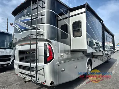 2020 Tiffin Motorhomes Allegro RED photo 15