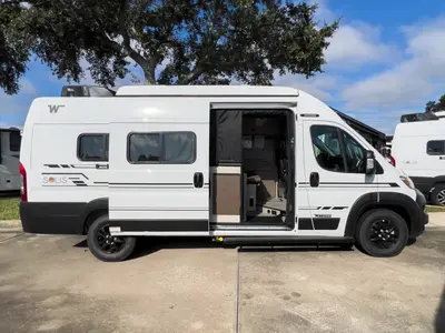 2027 Winnebago Solis photo 19