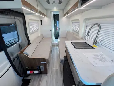 2027 Thor Motor Coach Talavera photo 5