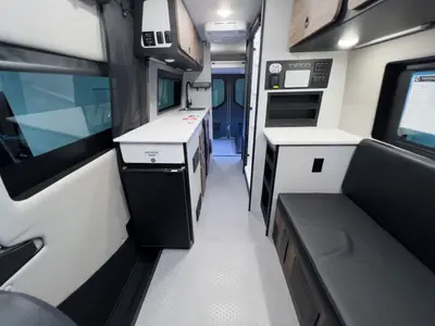 2027 Tiffin Motorhomes GH2 photo 5