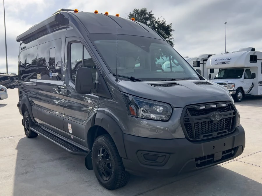 2027 Thor Motor Coach Talavera exterior
