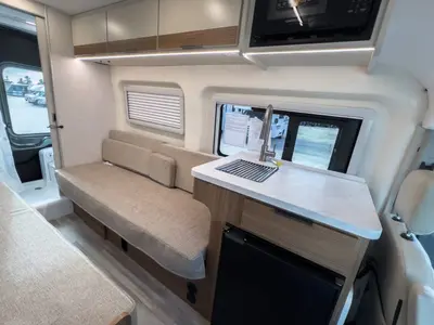 2027 Thor Motor Coach Talavera photo 6