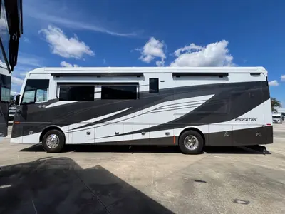 2027 Tiffin Motorhomes Phaeton photo 20