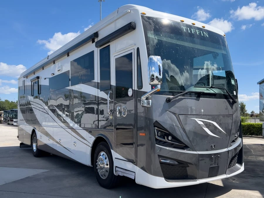 2027 Tiffin Motorhomes Phaeton exterior