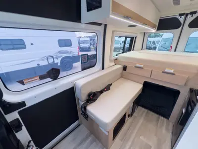 2027 Thor Motor Coach Rize photo 12