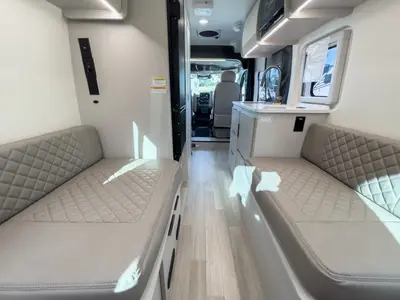 2027 Thor Motor Coach Tellaro photo 4
